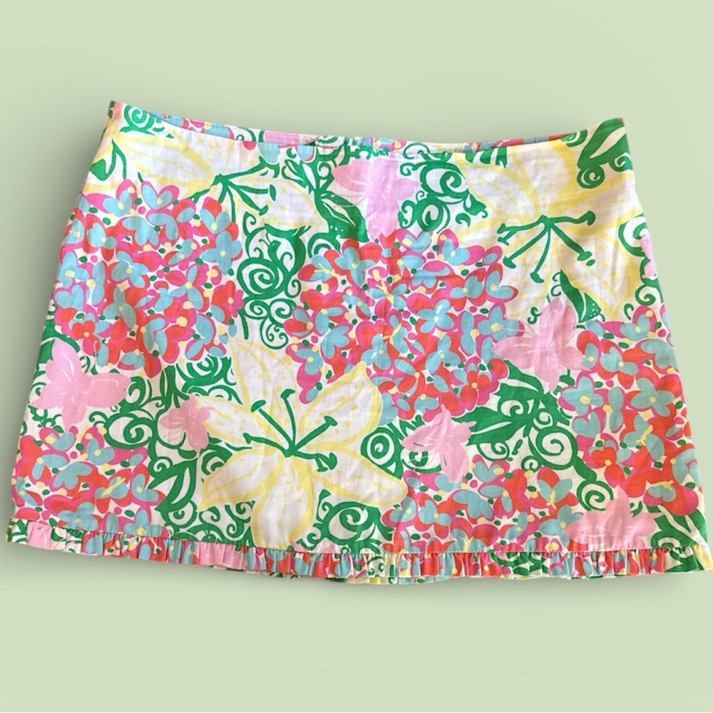 Lilly Pulitzer Vibrant Floral Mini Skirt Size 8 Classic Lily Design